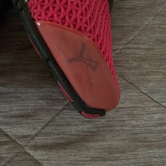 Puma pink and gray running shoes. Preloved. Size 8 - Picture 6 of 10